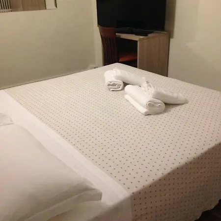 San Michele Hotel Mortara
